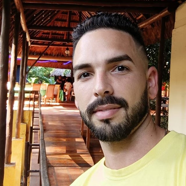 Photo of Roberto Ponce Valdespino